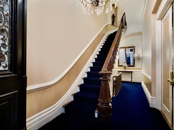 151 East 92nd Street 3AB image 3 of 10