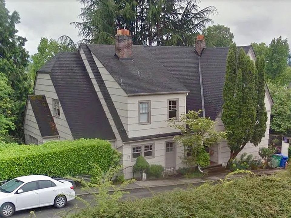 1st image of 4934-4938 NE Wistaria Dr