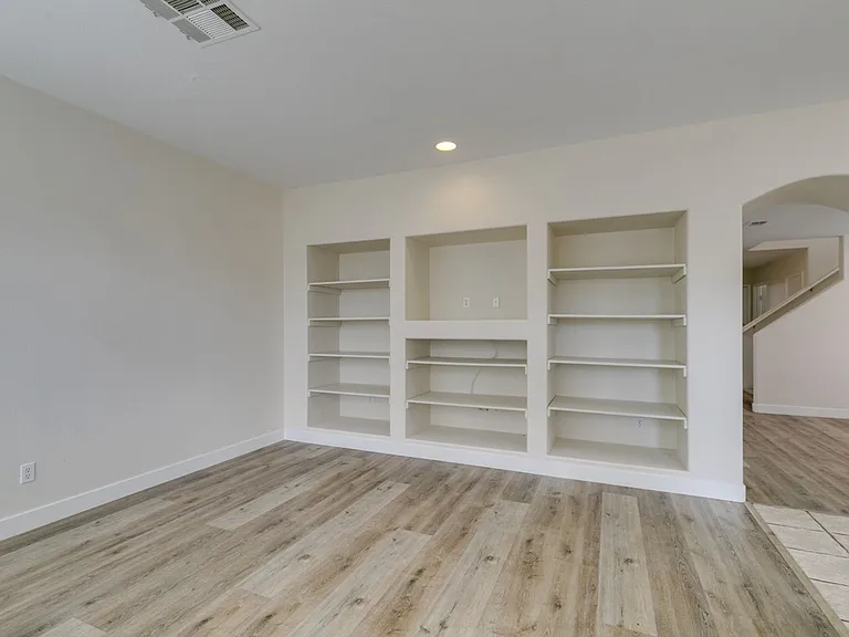 7804 Amulet St — Photo 17
