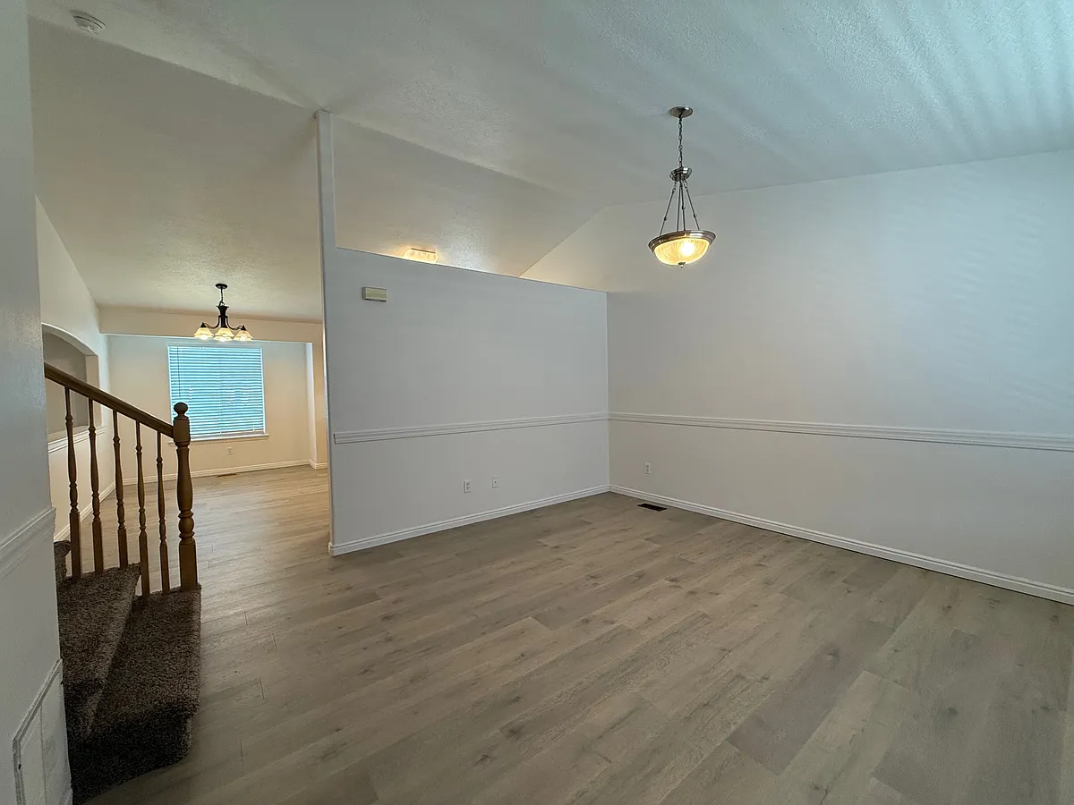 Building Photo - 845 S Apple Grove Ln