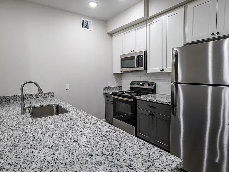 Haven at Briargrove — Photo 33