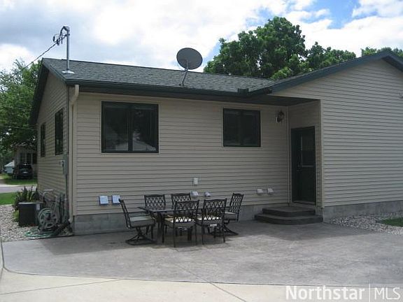 3rd image of 360 E Tyrone St