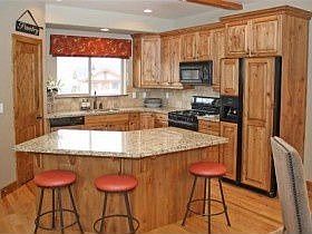 3rd image of 3460 Cedar Dr