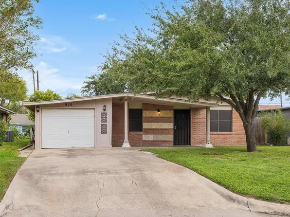 910 W Johnston St, La Feria, TX 78559