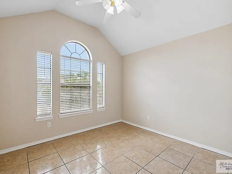 5819 Linares St — Photo 2