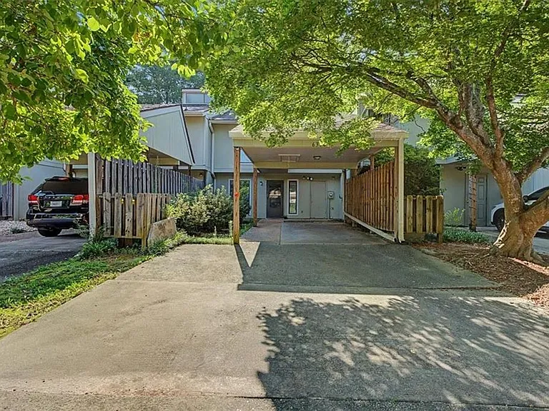 6350 Hawthorne Ter — Photo 1