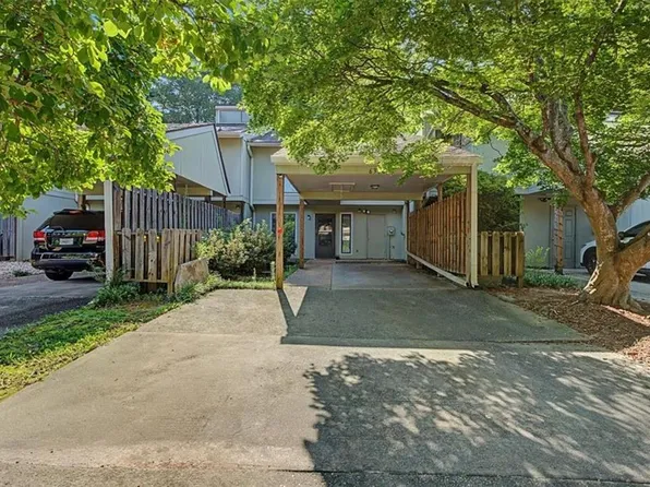 6350 Hawthorne Ter, Peachtree Corners, GA 30092