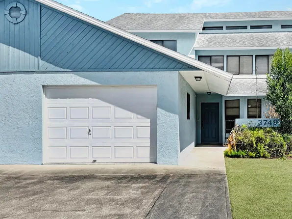 3749 Canberra Ct, Titusville, FL 32780