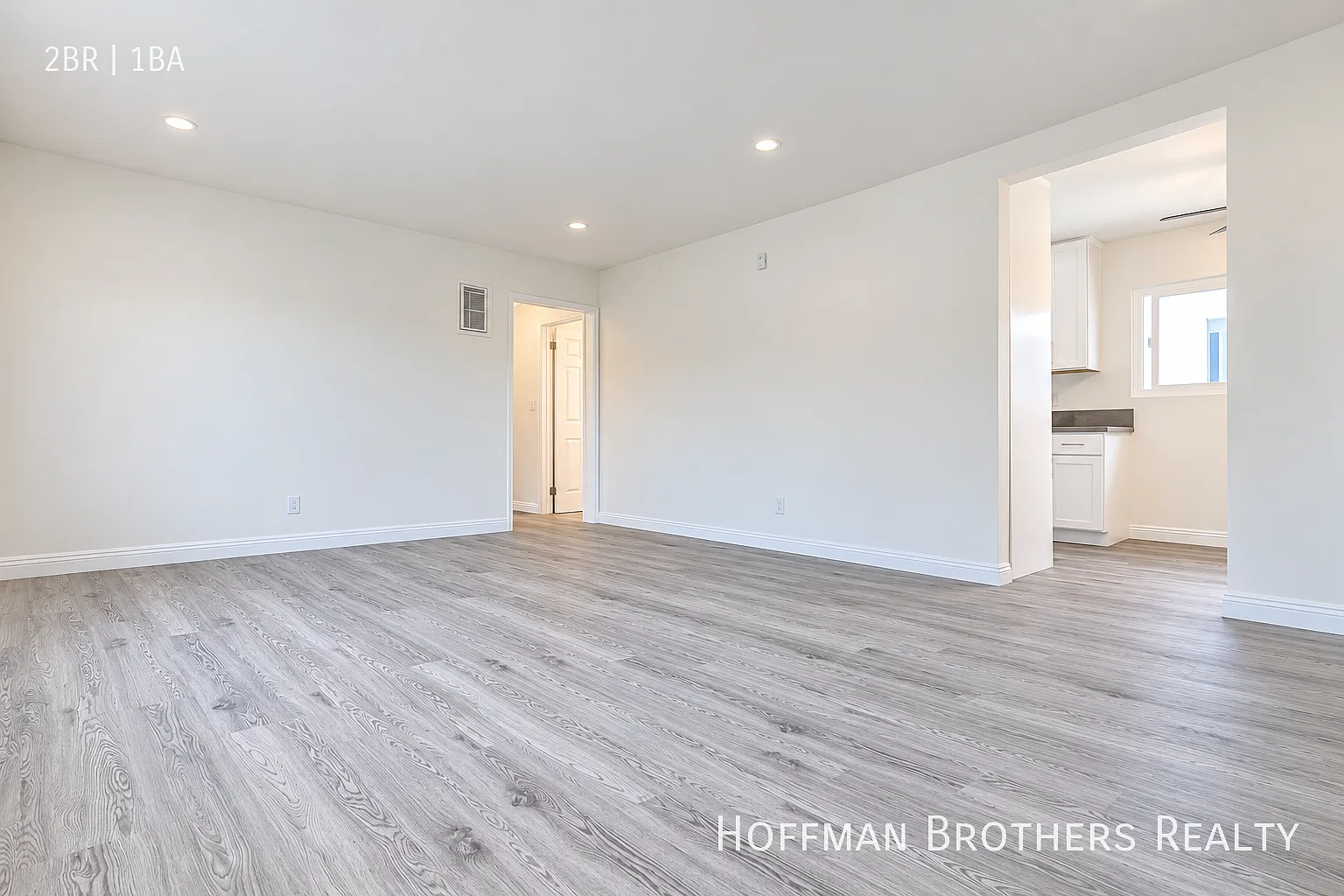 Spacious 2-Bedroom Inglewood Apartment With Classic Layout! Only $500 Deposit (OAC)!! — Photo 1
