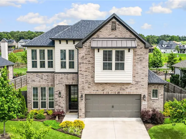3864 W Violet St, Fayetteville, AR 72704