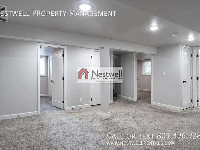 312 E Utopia Ave — Photo 10
