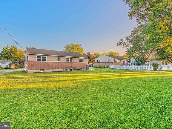 2nd image of 103 Springside Dr