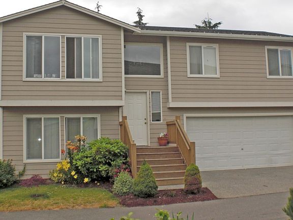 2nd image of 8319 10th Pl NE