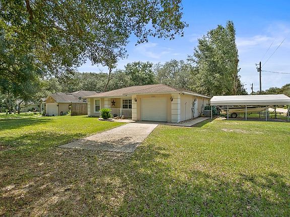 2nd image of 40129 Oakridge Dr