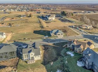 1609 Schreiner Ln #153, Waunakee, WI 53597