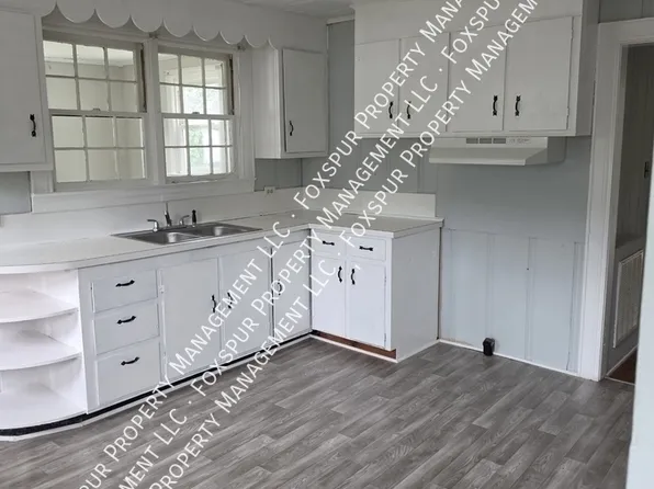 202 S Ayersville Rd, Mayodan, NC 27027