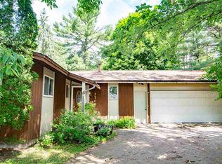 2700 Porter Rd, Plover, WI 54467