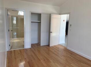 61-15 184th St #3, Fresh Meadows, NY 11365