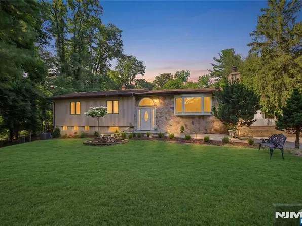 68 Lake Street, Upper Saddle River, NJ 07458