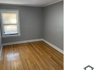 7323 S East End Ave #2E, Chicago, IL 60649