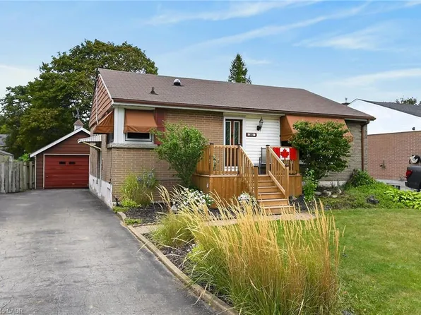 390 E 37th St, Hamilton, ON L8V 4B8
