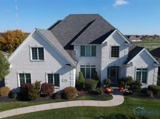 1660 Grand Bay Dr, Oregon, OH