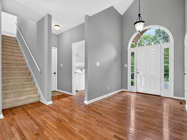 2410 Dunbar Rd — Photo 4