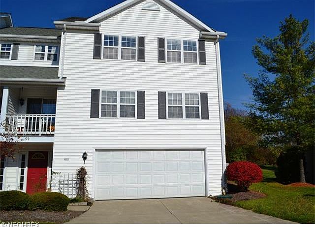 1st image of 413 E Barrington Dr