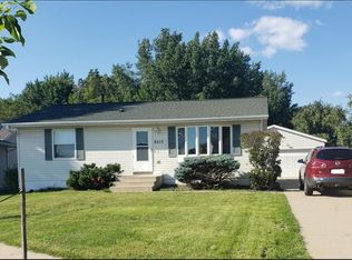 2517 50th St NW, Rochester, MN 55901