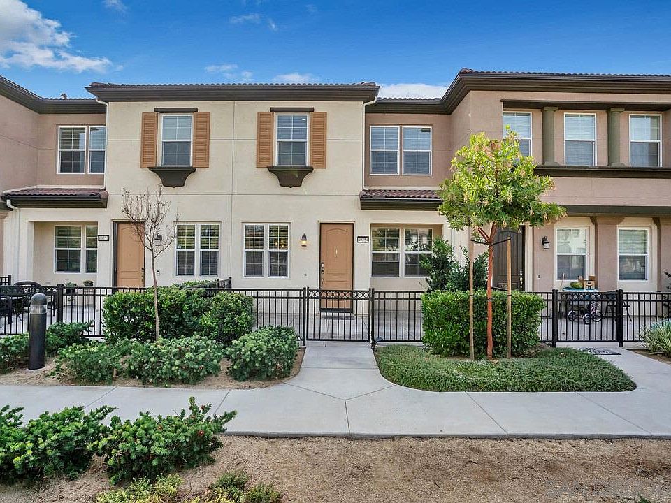 1st image of 40254 Calle Real