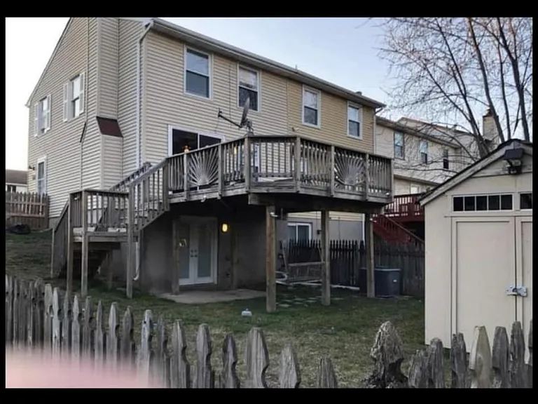 5458 King Arthur Cir — Photo 8