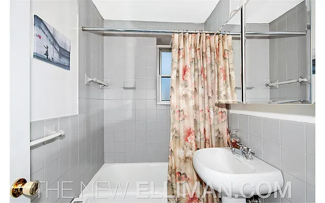 Sold by Douglas Elliman | media 10