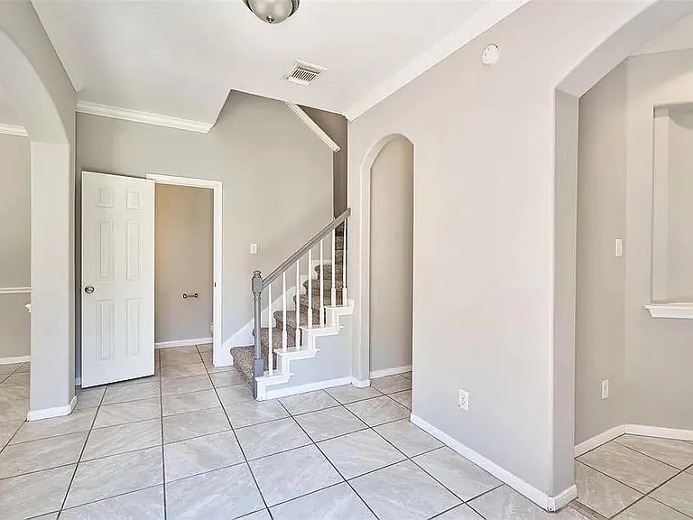 13714 Hillingdale Ln — Photo 12