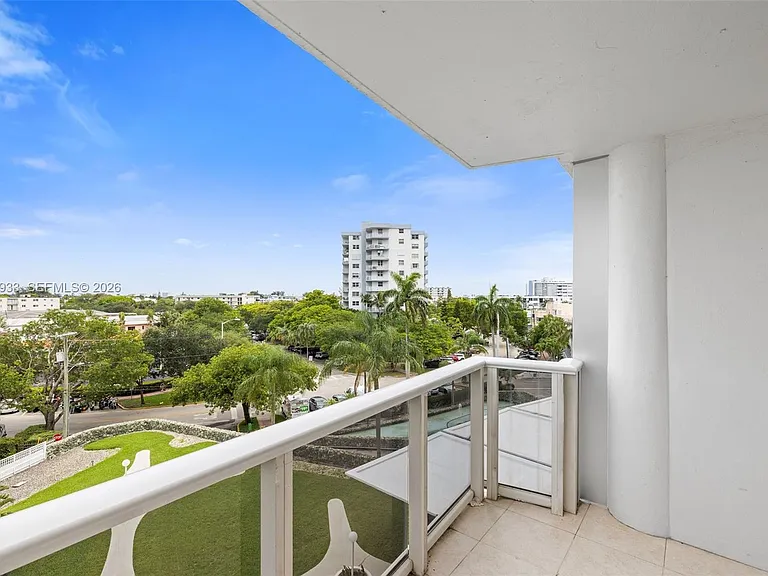900 Bay Dr #419 — Photo 8