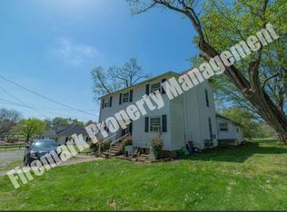 304 W Chestnut St APT B, Dickson, TN 37055