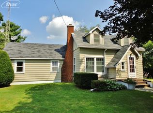 1855 Higley Rd, Lapeer, MI 48446