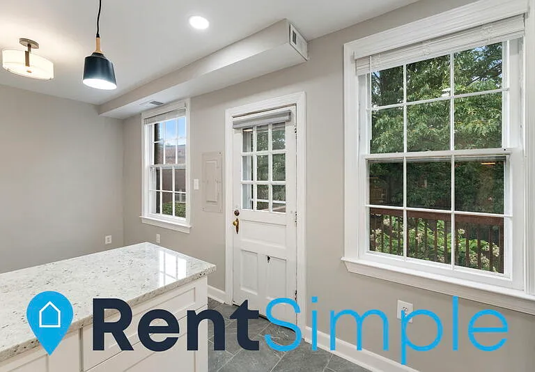 1300 S Barton St #338 — Photo 35