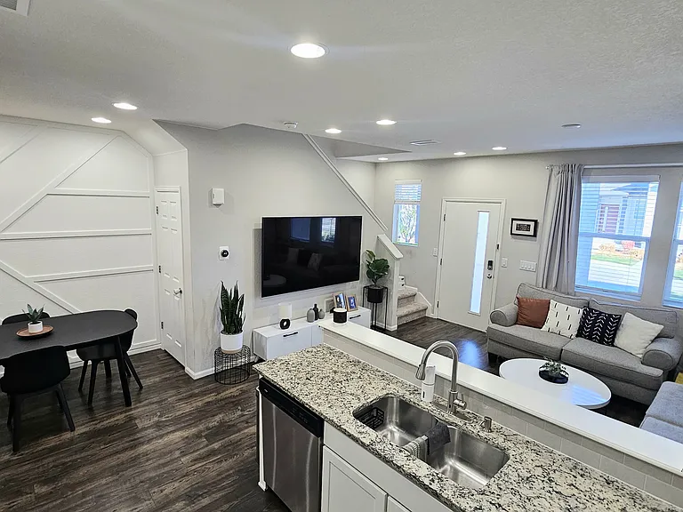 16091 E 47th Pl — Photo 8