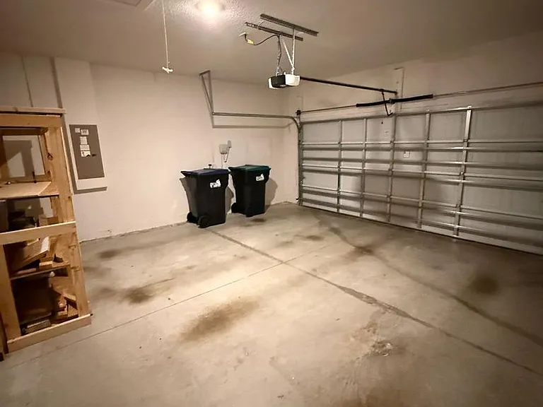 8258 Bayliss Ct — Photo 25
