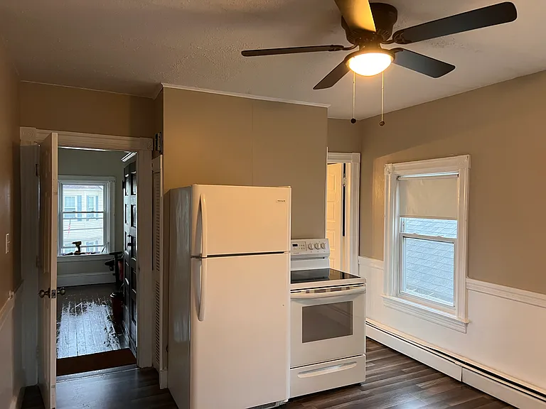 14 Coyle Ave #2 — Photo 6