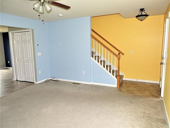 Foyer & Living Room