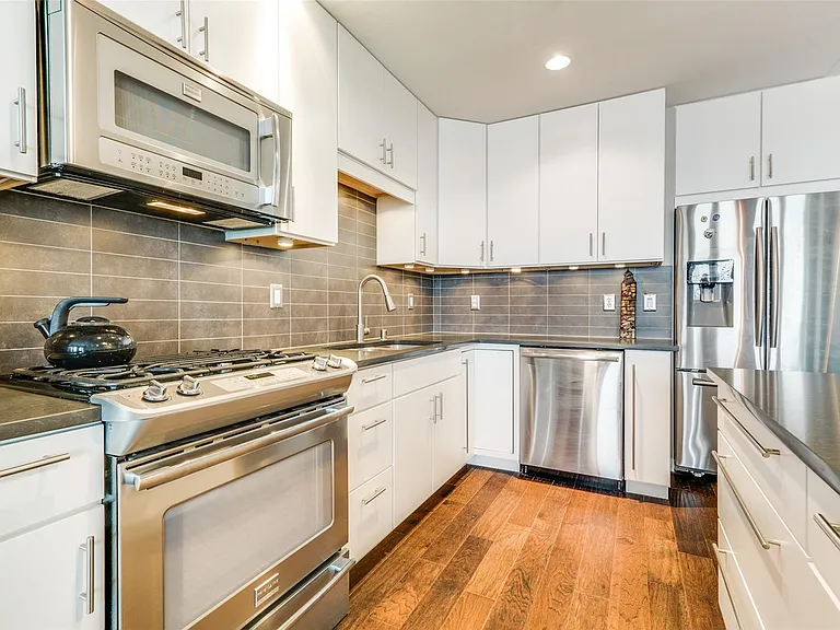 4611 Travis St #808A — Photo 7
