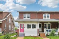 W 3rd St-2205-001.jpg