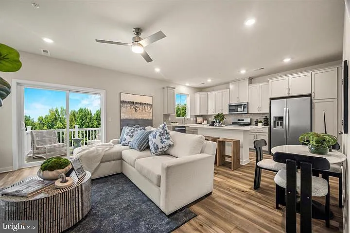 854 Graphite Dr — Photo 7
