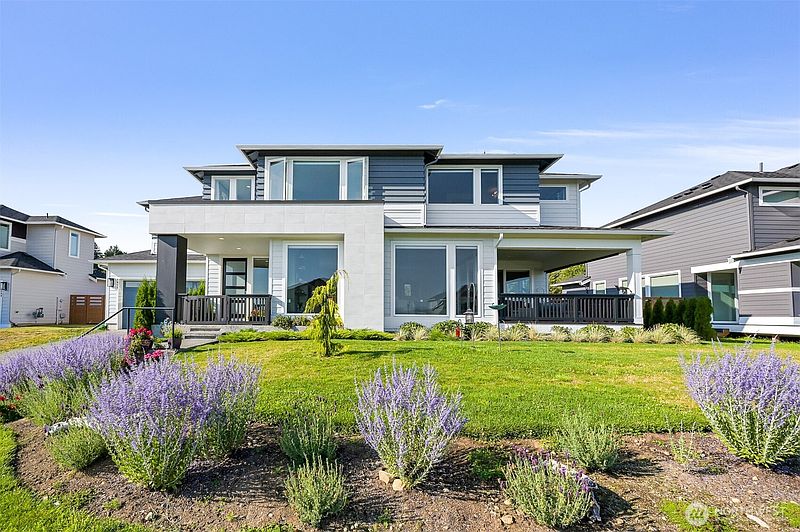 2nd image of 8452 Camas Drive