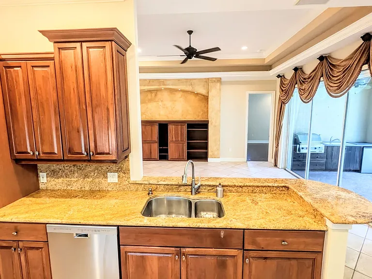 124 Turquoise Ln — Photo 7