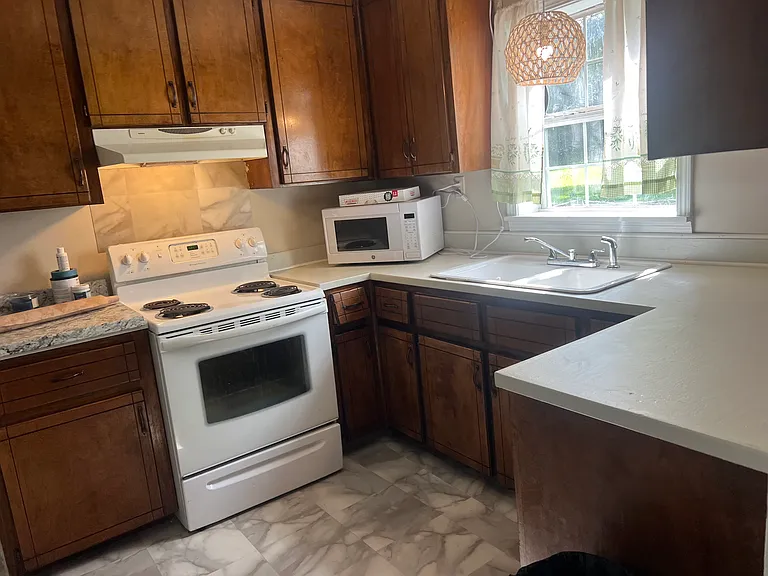 106 Wilburn St — Photo 7