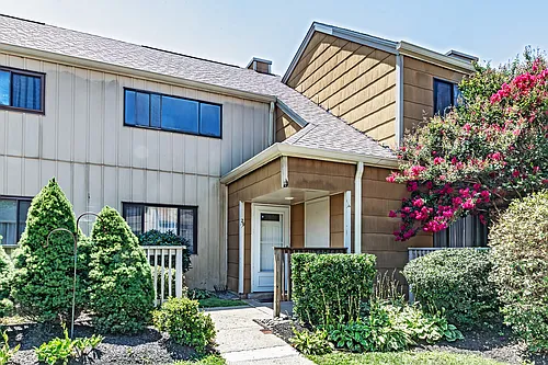 29 Chiswick Dr Photo 1