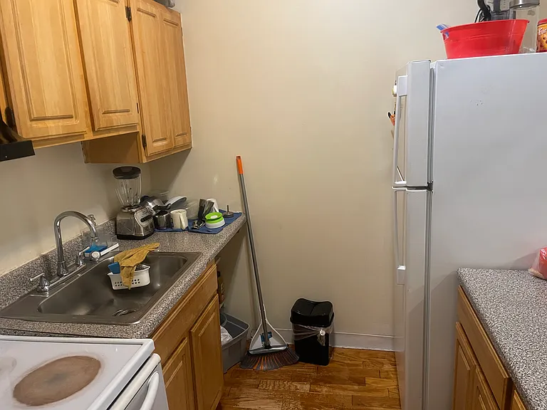 1115 Harrison Ave #2 — Photo 6