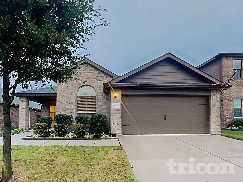1st image of 613 River Rock Dr